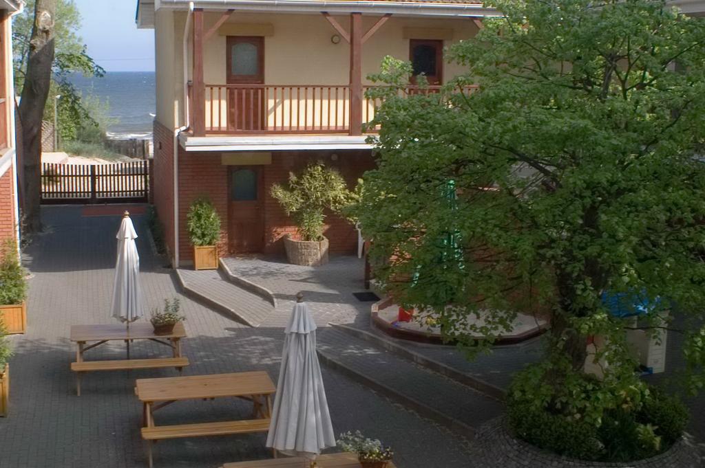 Patio Apartamenty I Pokoje Niechorze Eksteriør bilde